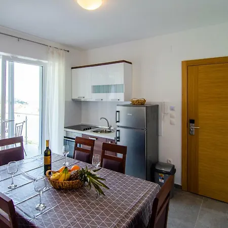 Apartman Sara 2