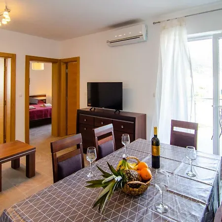 Appartement Sara 2 Bol