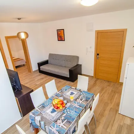 Sara 2 Appartement Bol