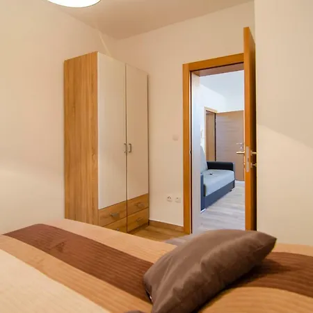 Sara 2 Appartement Bol