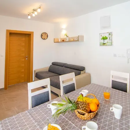 Apartman Sara 2