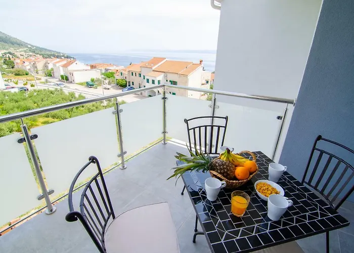 Апартаменты Sara 2 Бол