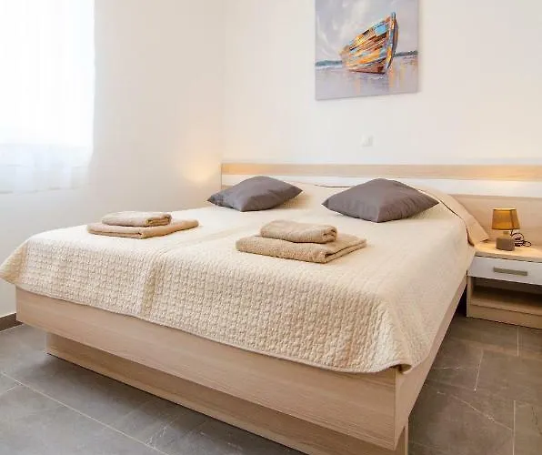 Sara 2 Апартаменты *