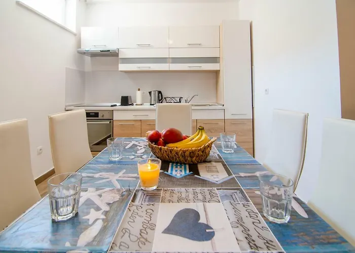 Апартаменты Sara 2 *