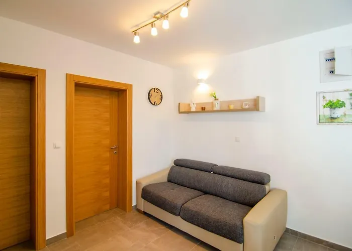 Апартаменты Sara 2 Бол