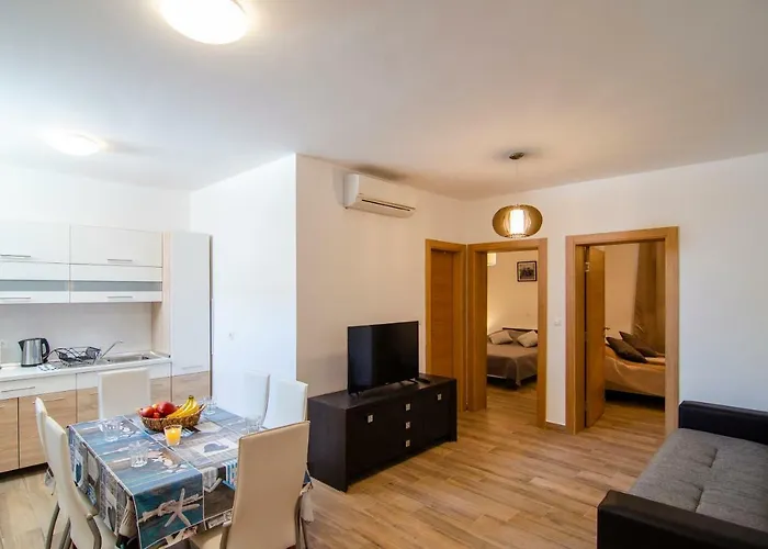 Апартаменты Sara 2 *