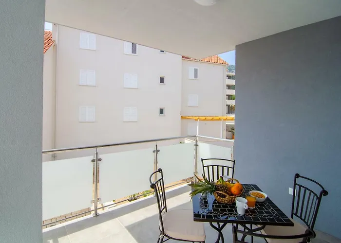 Sara 2 Апартаменты *