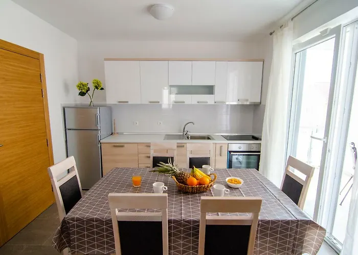 Sara 2 Апартаменты Бол